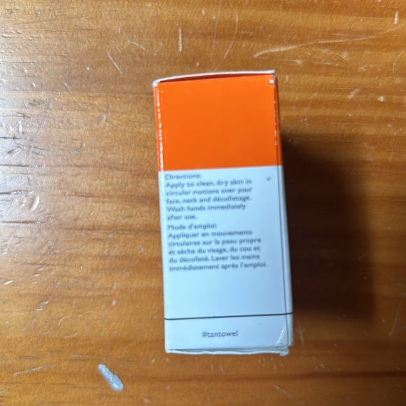 Tan Towel Face self-tan anti-aging towelettes NEW - Picture 3 of 4